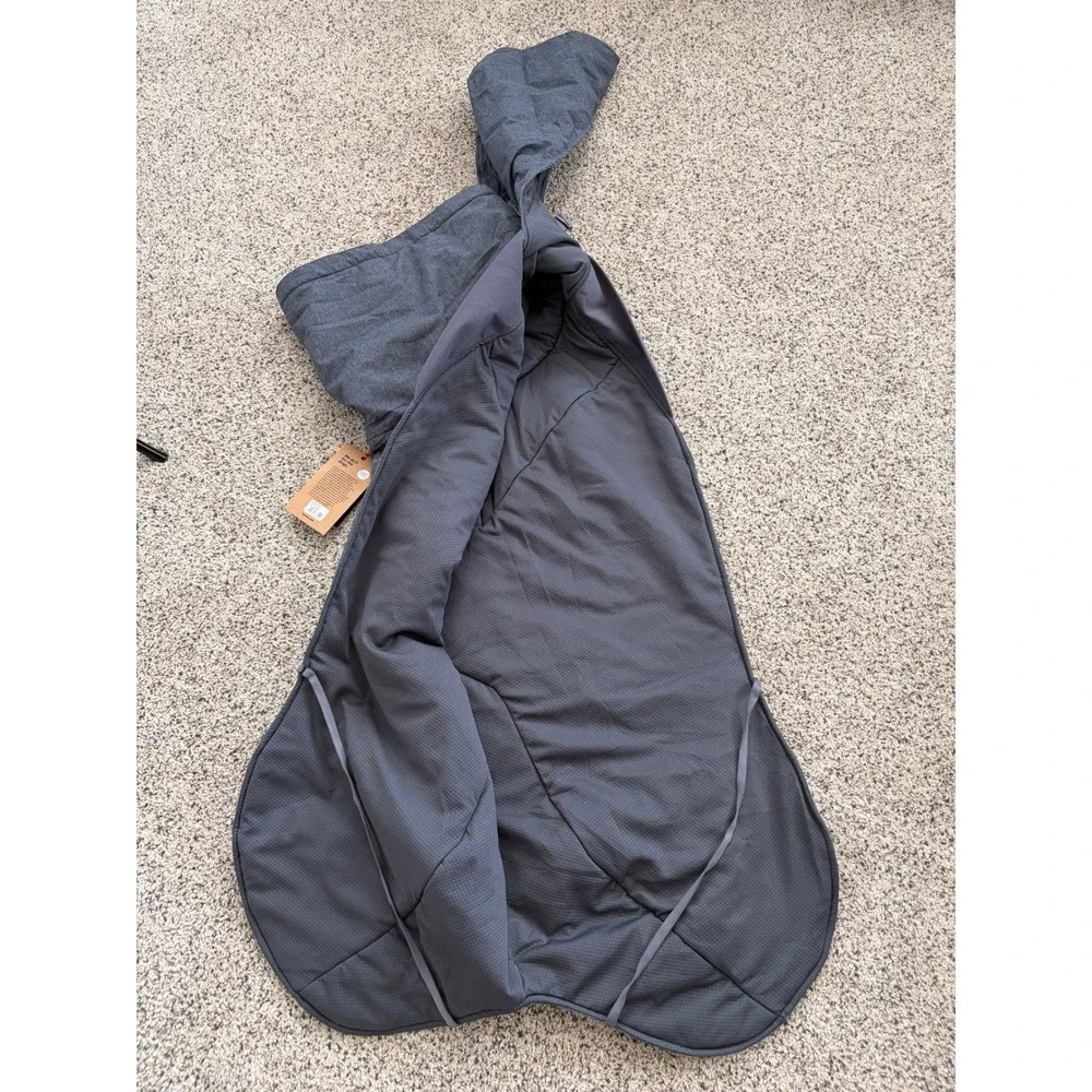 NWT Hurtta Expedition Parka Dog Coat 32 Inch/80 cm Thermal Gray Winter Insulated